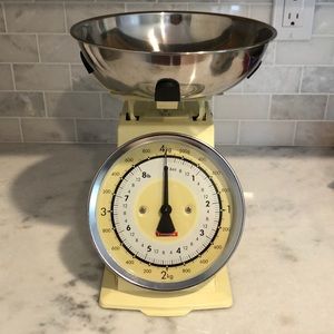 Typhoon Retro Cream Stainless Steel Kitchen Scale